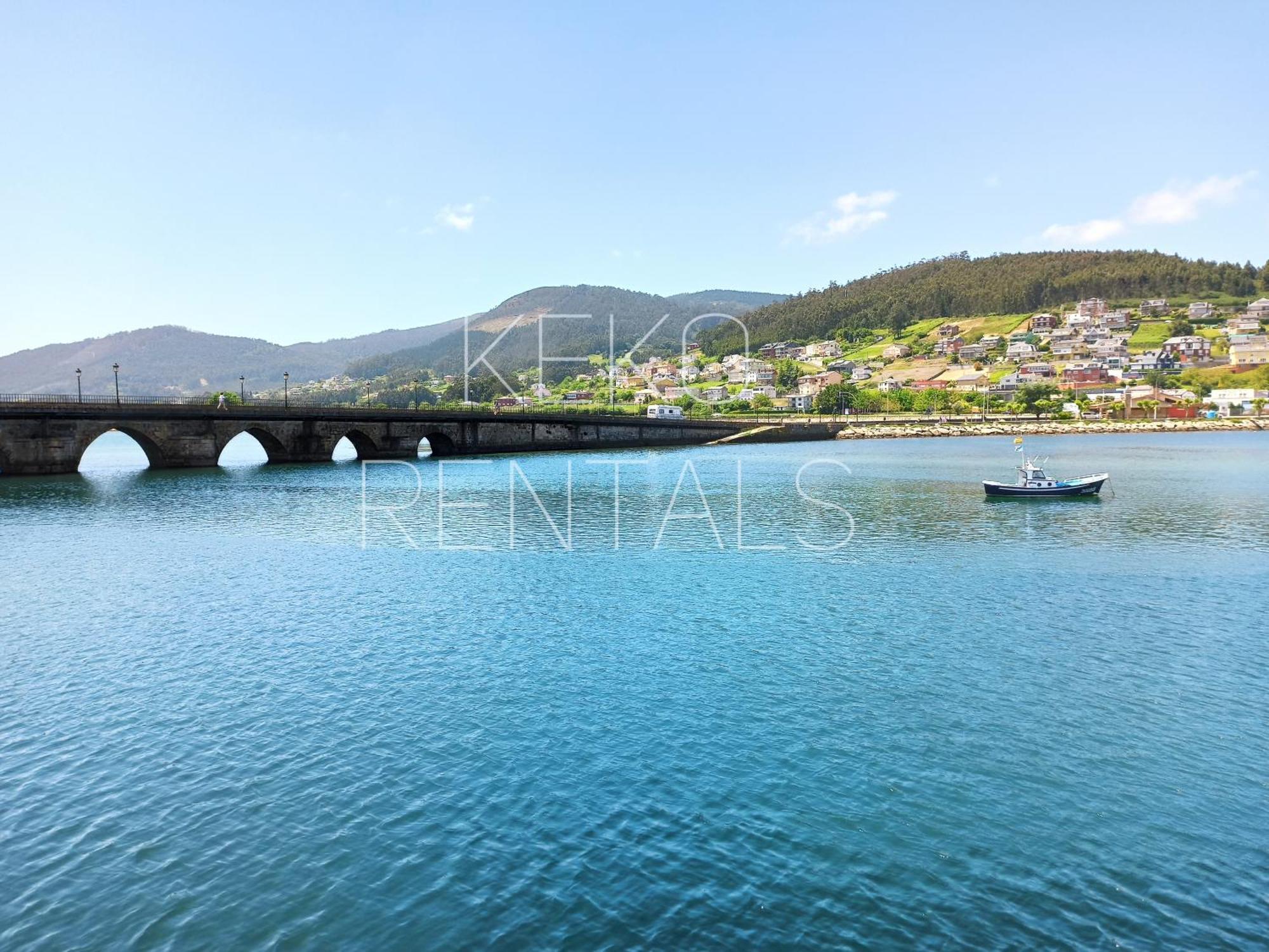 Yellow House Viveiro Exteriör bild
